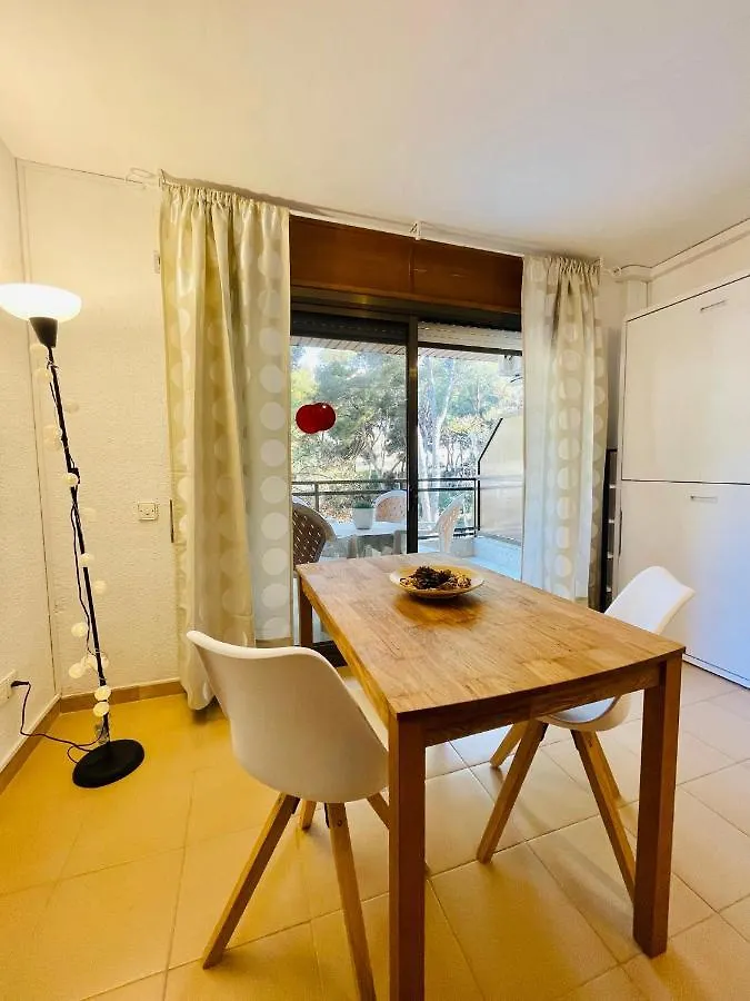 Apartment Estudio Familiar Con Piscina En Playa Levante Salou